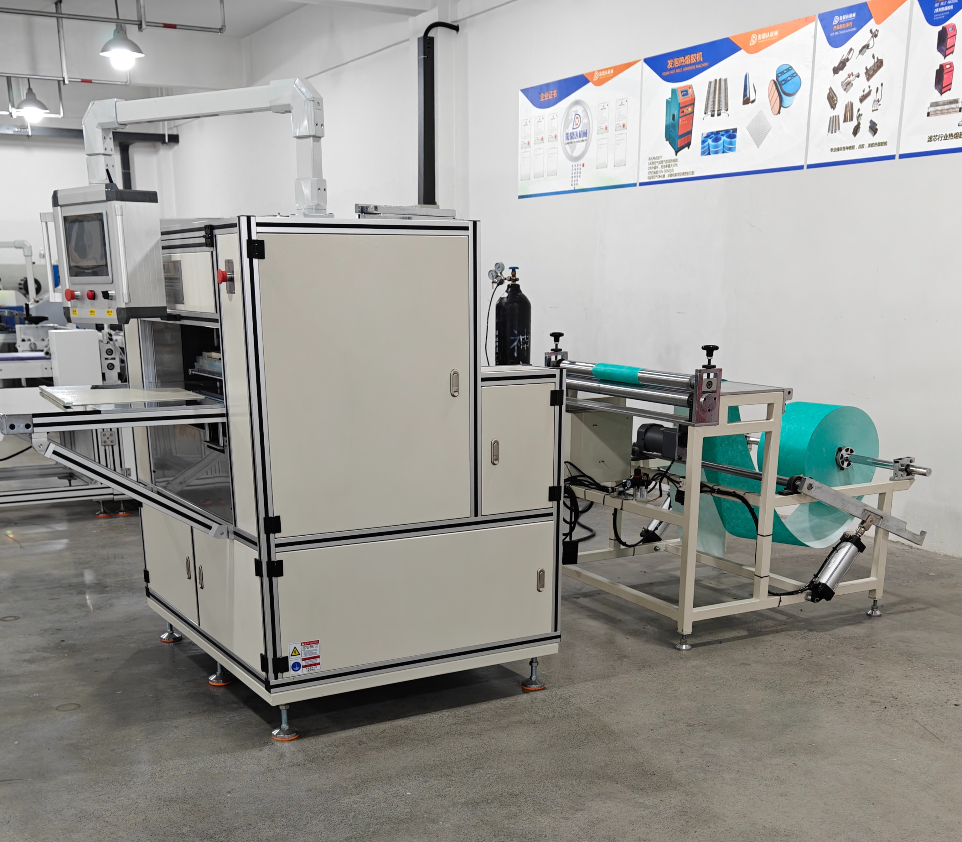 Fully Automatic Paper Folding Machine for Filters, Effective Width 1100mm Pleating Machine