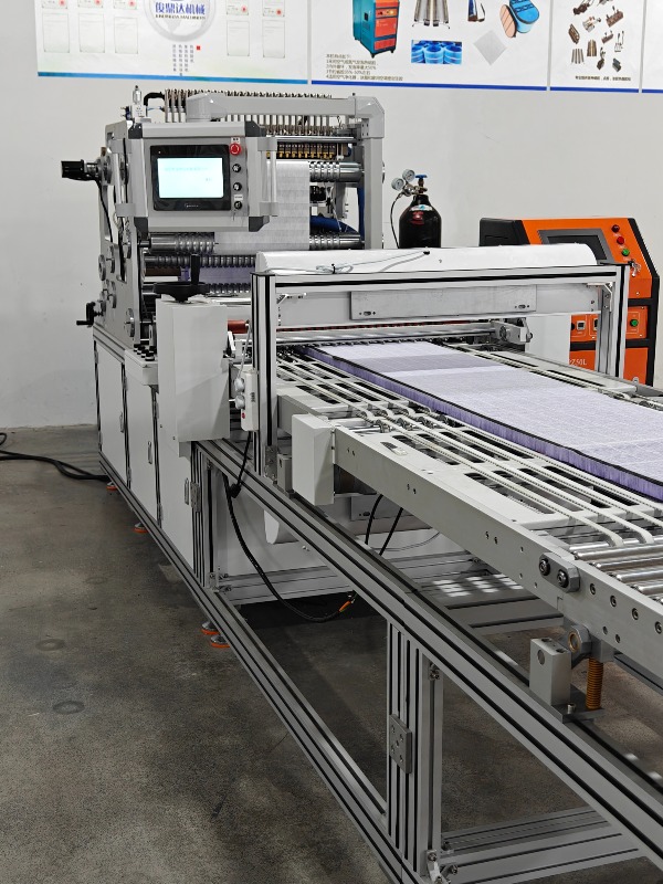PP Foamed Gluing Machine for air Filter Paper Pleating