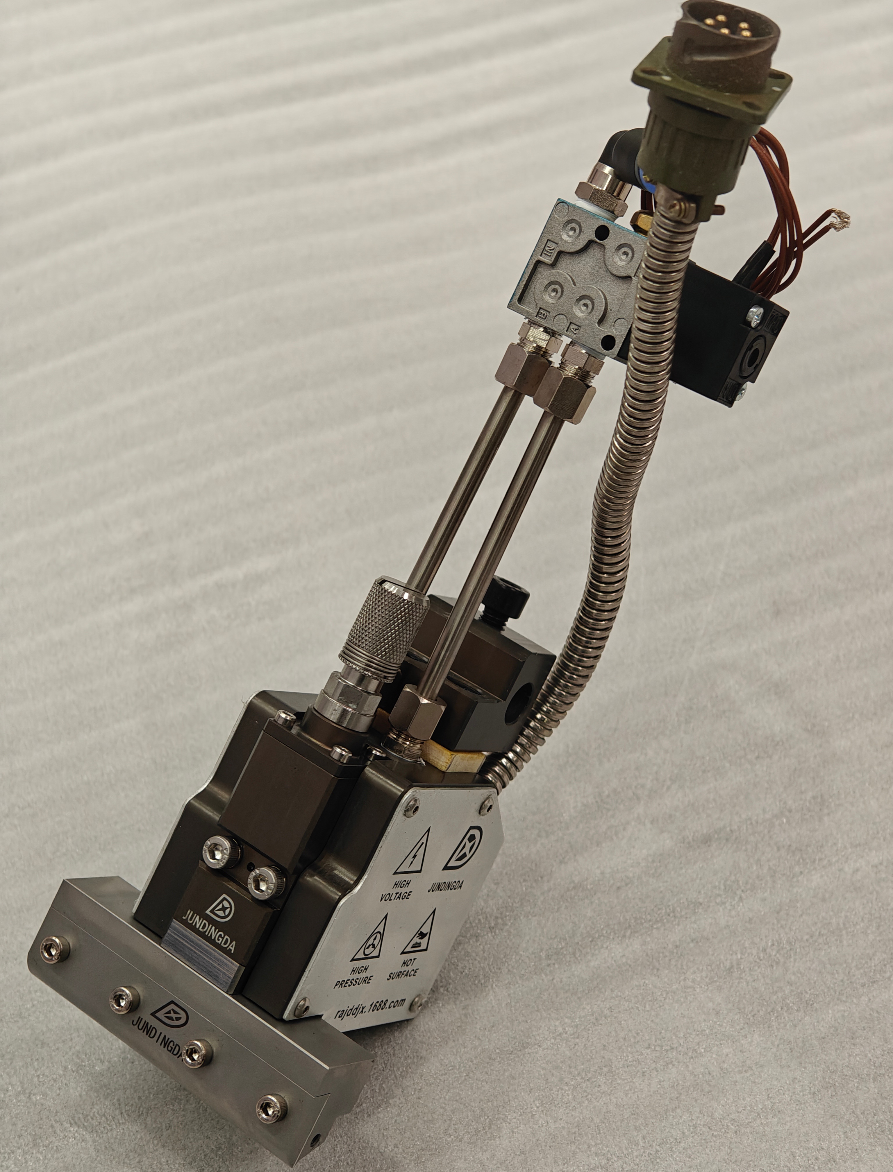 Factory Price Automatic Hot Melt Glue Gun for Label Gluing